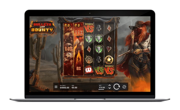 Pantalla de la tragamonedas Bullets and Bounty de Hacksaw Gaming con escenario de western, cazarrecompensas y símbolos de duelo
