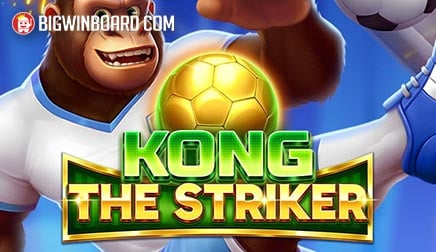 Arte de la tragamonedas Kong The Striker de Spadegaming, con un gorila futbolista en una cancha estilizada