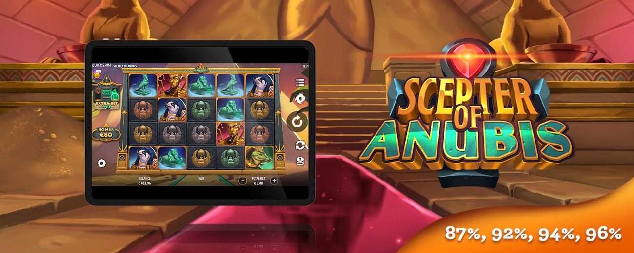 Arte oficial de la tragamonedas Scepter of Anubis de Quickspin, con pirámides, Anubis y símbolos del antiguo Egipto