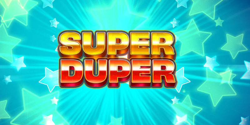 Pantalla de la tragamonedas clásica Super Duper de BoomingGames, con marco dorado y símbolos de cartas, campanas y sietes de la suerte